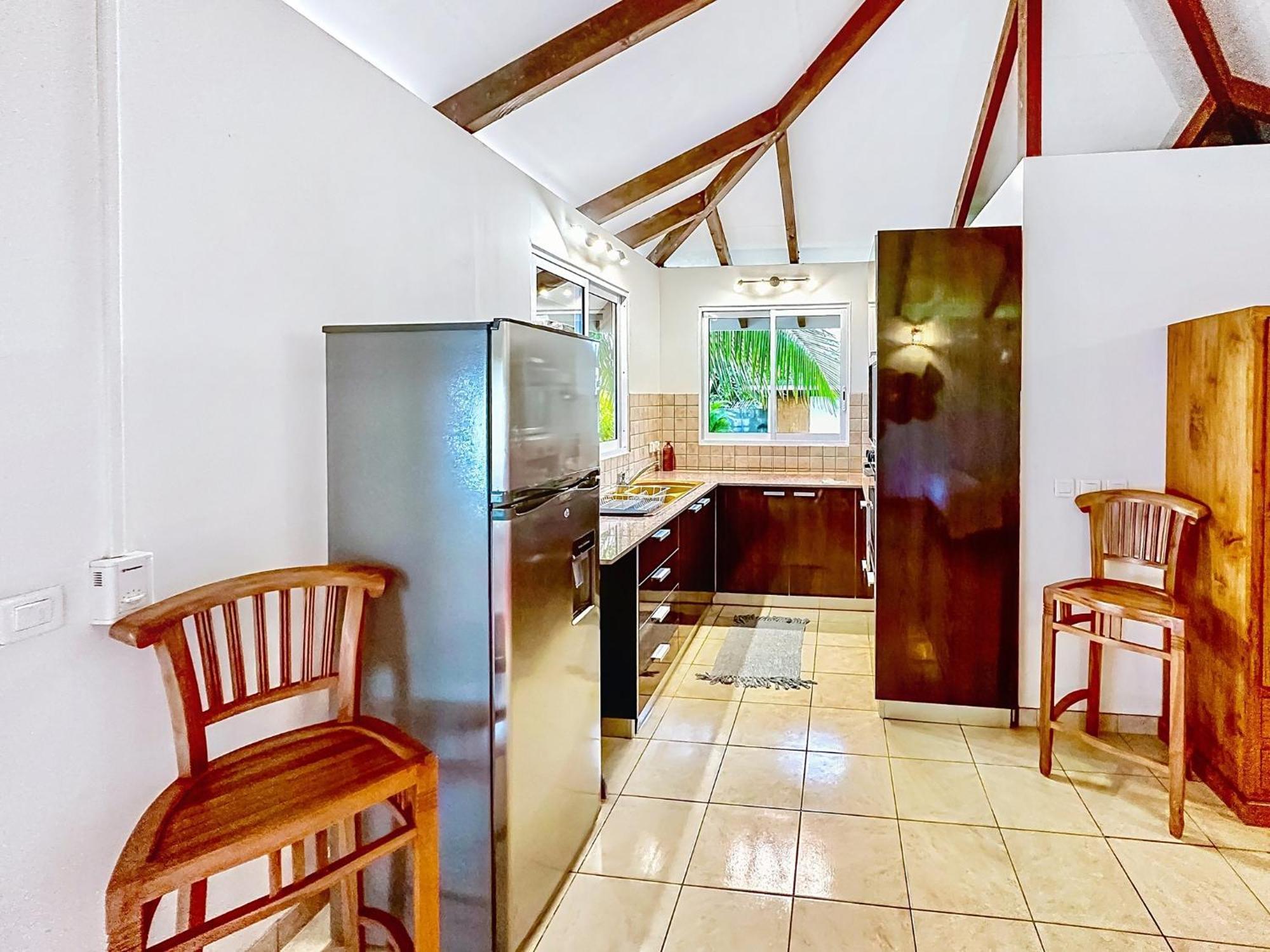 O'Coco Bungalow- Breathtaking Waterfront Views, Endless Memories Paea Екстериор снимка