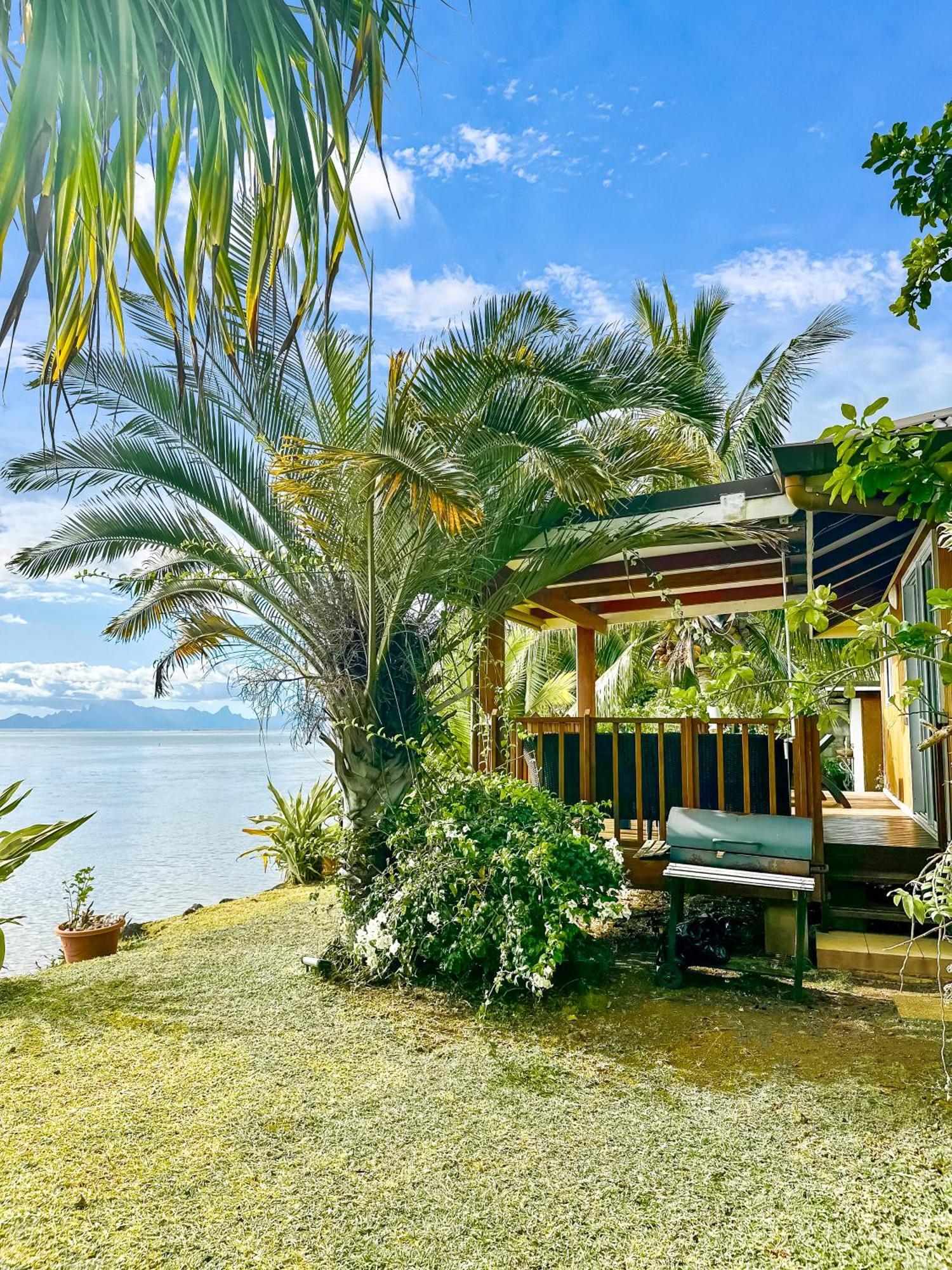 O'Coco Bungalow- Breathtaking Waterfront Views, Endless Memories Paea Екстериор снимка
