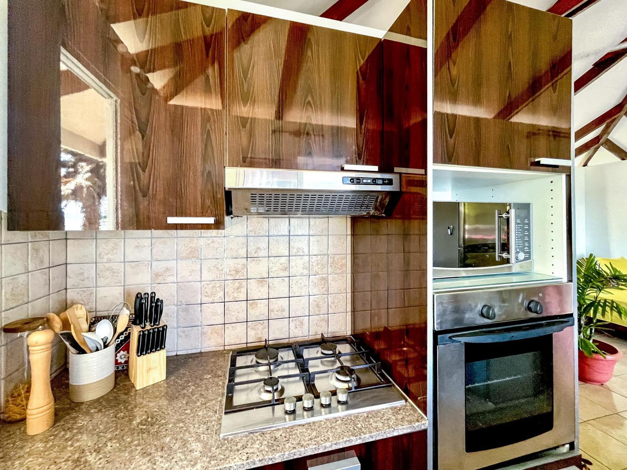 O'Coco Bungalow- Breathtaking Waterfront Views, Endless Memories Paea Екстериор снимка